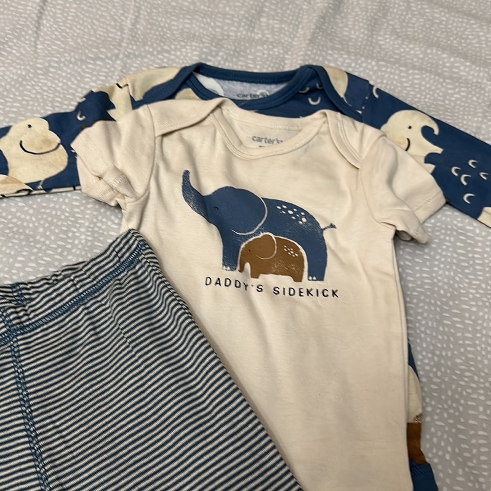 NWT Carter’s baby Set of three one pants and tow tops  size 12 Months - Picture 2 of 15